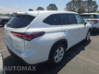 2025 Toyota Highlander LE - miniatura 4