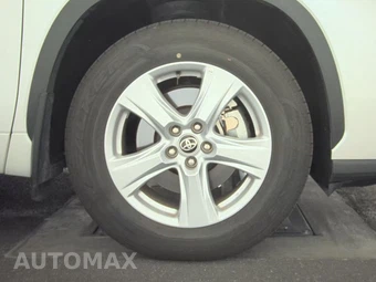 2025 Toyota Highlander LE - miniatura 10