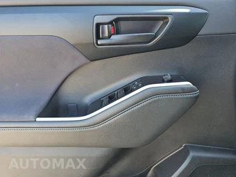 2025 Toyota Highlander LE - miniatura 15