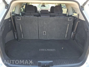 2025 Toyota Highlander LE - miniatura 24