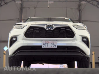 2025 Toyota Highlander LE - miniatura 3
