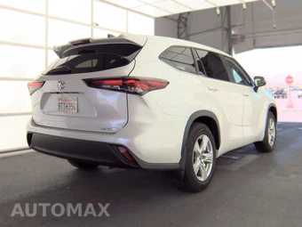 2025 Toyota Highlander LE - miniatura 5