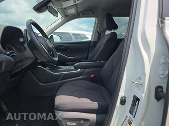 2025 Toyota Highlander LE - miniatura 13