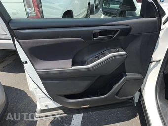 2025 Toyota Highlander LE - miniatura 15