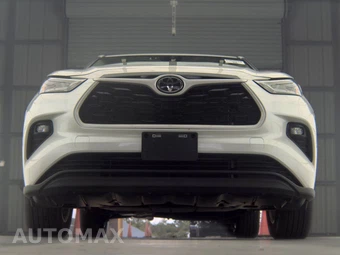 2025 Toyota Highlander LE - miniatura 3
