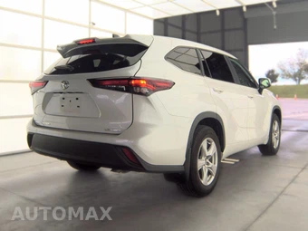 2025 Toyota Highlander LE - miniatura 5