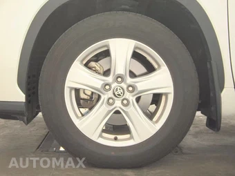 2025 Toyota Highlander LE - miniatura 9