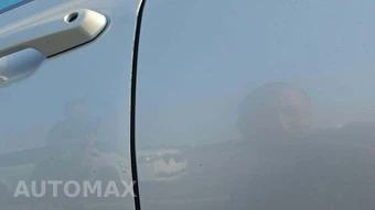 2025 Toyota Highlander LE - miniatura 27