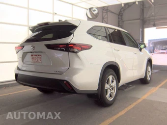 2025 Toyota Highlander LE - miniatura 5
