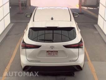 2025 Toyota Highlander LE - miniatura 6