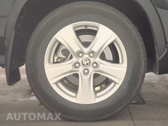2025 Toyota Highlander LE - miniatura 11