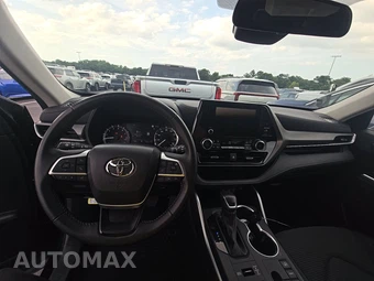 2025 Toyota Highlander LE - miniatura 17