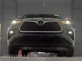 2025 Toyota Highlander LE - miniatura 3