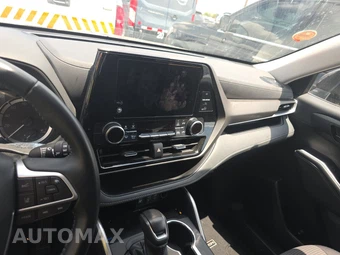 2025 Toyota Highlander LE - miniatura 11