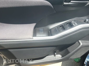 2025 Toyota Highlander LE - miniatura 9