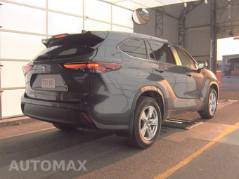 2025 Toyota Highlander LE - miniatura 5