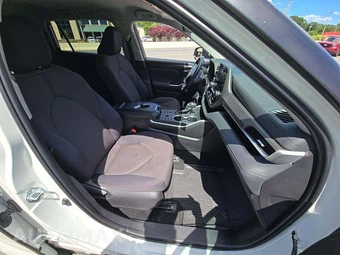 2025 Toyota Highlander LE - miniatura 16