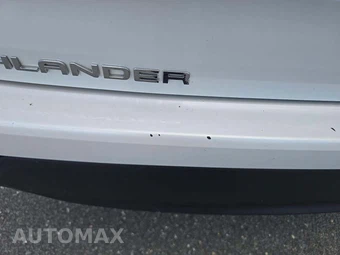 2025 Toyota Highlander LE - miniatura 20