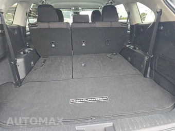 2025 Toyota Highlander LE - miniatura 17