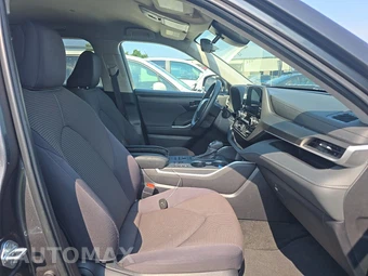2025 Toyota Highlander LE - miniatura 14
