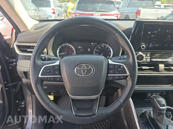 2025 Toyota Highlander LE - miniatura 16
