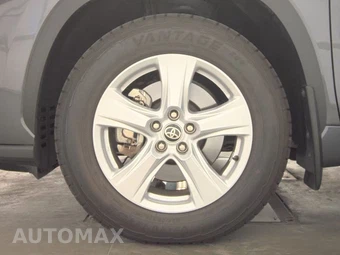 2025 Toyota Highlander LE - miniatura 9