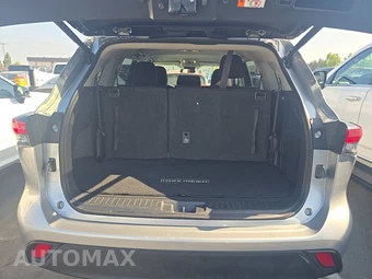 2025 Toyota Highlander LE - miniatura 17
