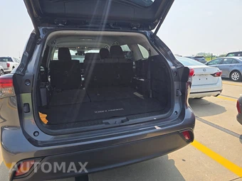2025 Toyota Highlander LE - miniatura 18