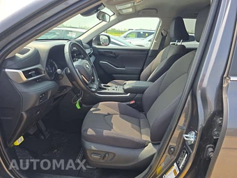 2025 Toyota Highlander LE - miniatura 7