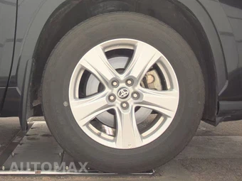2025 Toyota Highlander LE - miniatura 10