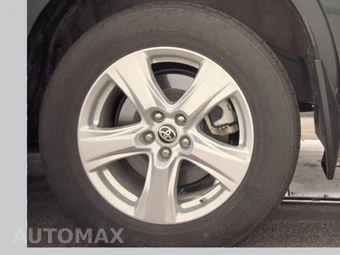 2025 Toyota Highlander LE - miniatura 12