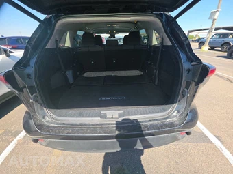 2025 Toyota Highlander LE - miniatura 24