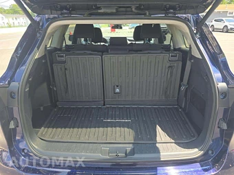 2025 Toyota Highlander LE - miniatura 12