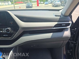 2025 Toyota Highlander LE - miniatura 17