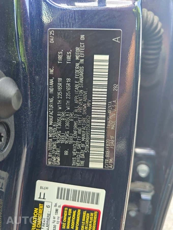2025 Toyota Highlander LE - miniatura 2