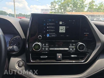 2025 Toyota Highlander LE - miniatura 7