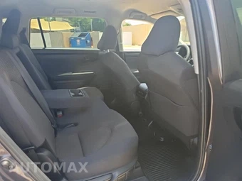 2025 Toyota Highlander LE - miniatura 22
