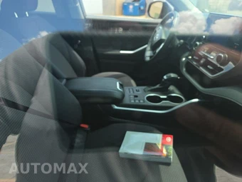 2025 Toyota Highlander LE - miniatura 24