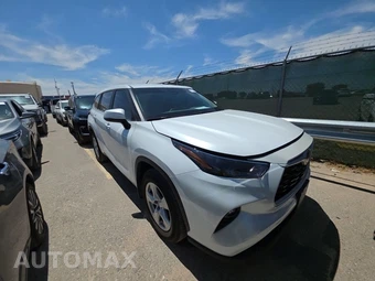 2025 Toyota Highlander LE - miniatura 3