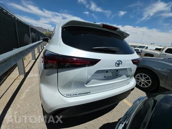 2025 Toyota Highlander LE - miniatura 5
