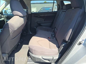 2025 Toyota Highlander LE - miniatura 13