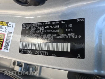 2025 Toyota Highlander LE - miniatura 16