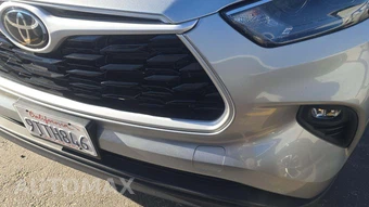 2025 Toyota Highlander LE - miniatura 21