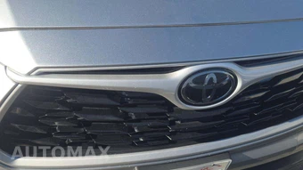 2025 Toyota Highlander LE - miniatura 22