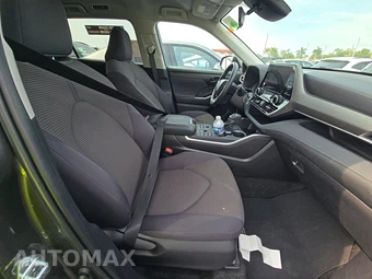 2025 Toyota Highlander LE - miniatura 14