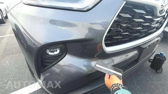 2025 Toyota Highlander LE - miniatura 25