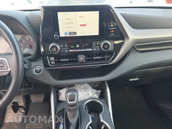 2025 Toyota Highlander LE - miniatura 17