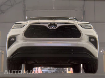2025 Toyota Highlander LE - miniatura 3
