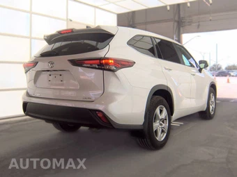 2025 Toyota Highlander LE - miniatura 5