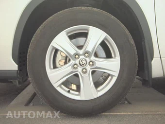 2025 Toyota Highlander LE - miniatura 9